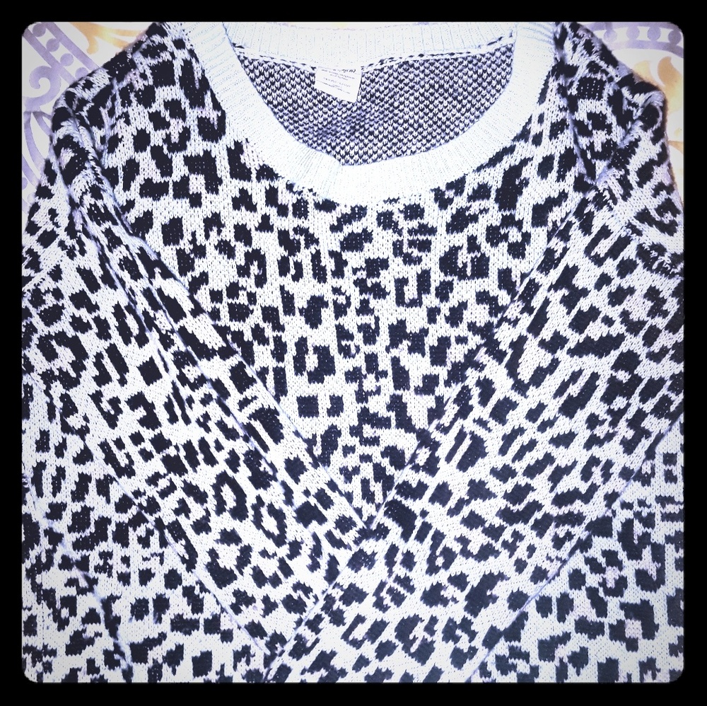 Victoria Secret Sweater